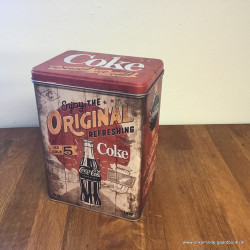 Metal dåse Mål: 20 x 14 x 10 cmMed coca cola motiv