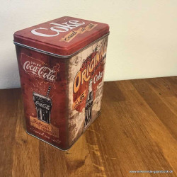 Metal dåse Mål: 20 x 14 x 10 cmMed coca cola motiv