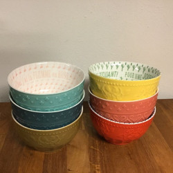 Porcelænsskåle i flere farver