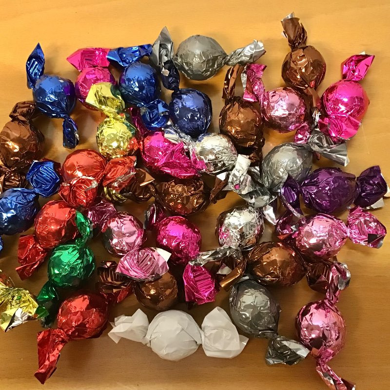 Chokoladekugler, fyldte chokolade med mange forskellige smag