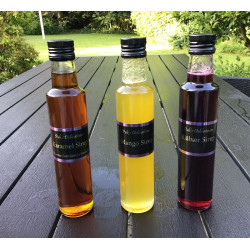 Mango sirup, karamel sirup, blåbær sirup.